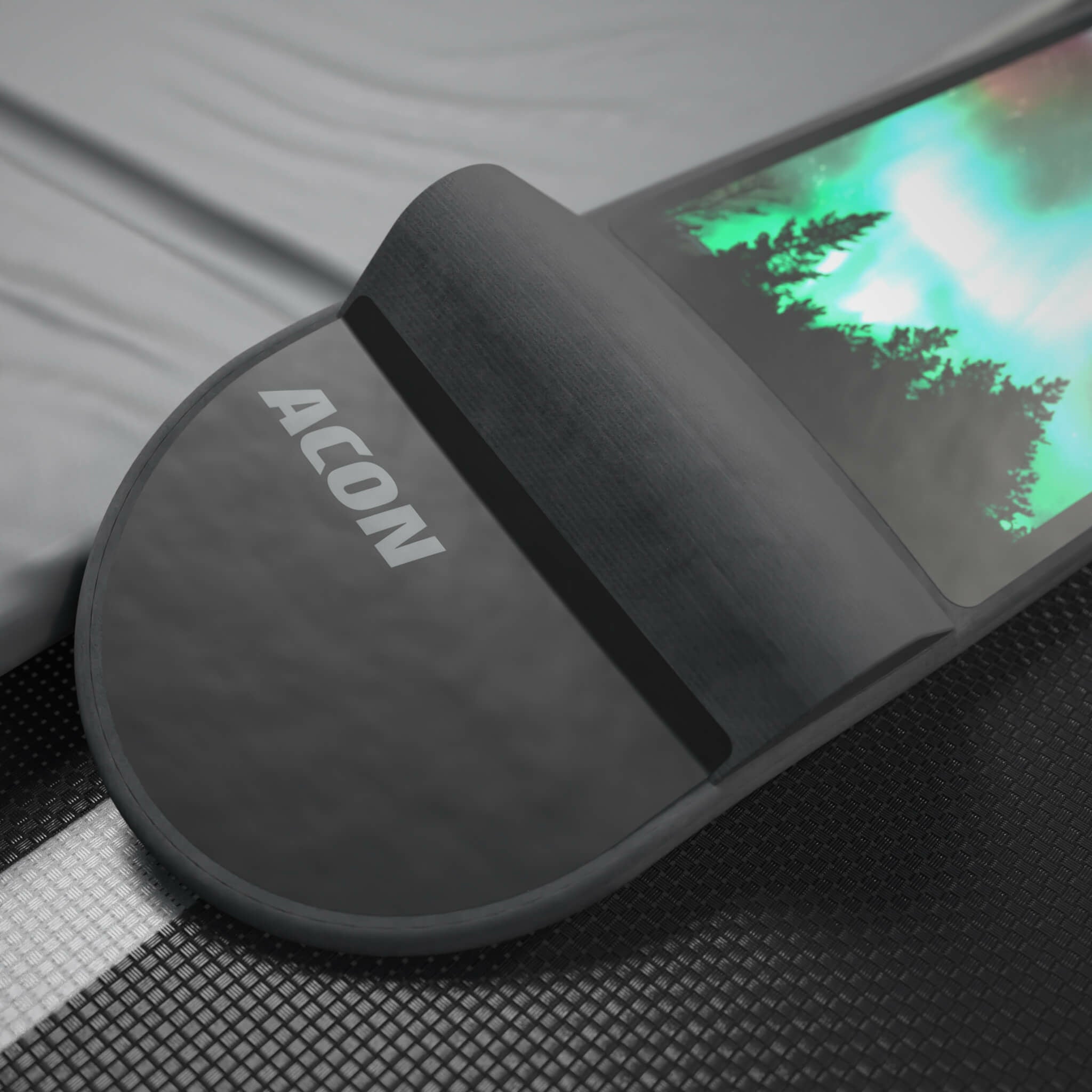 Överst på ACON Aurora trampolin skateboard.